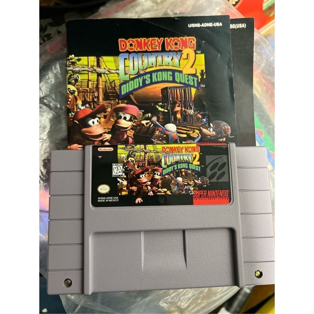 Donkey Kong Country 2 Diddy's Quest DK Super Nintendo SNES with Manual
